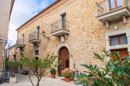  Palazzo Iaquinta - Rooms, Restaurant & Wellness, Pension in Cicerale bei Vallo della Lucania
