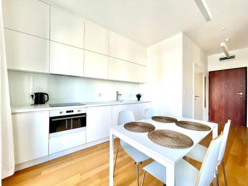 Elegant Apart-800m Main Square-Parking and lift, Breslau (Foto 5)