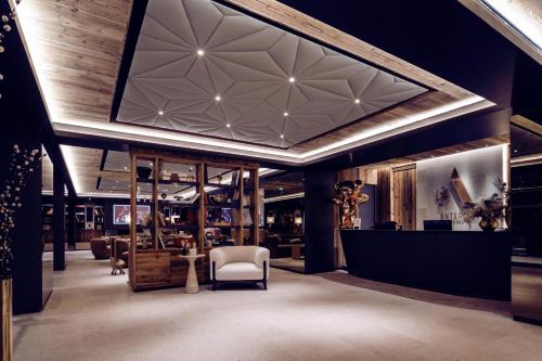 Lobby, Antares Meribel Resort & SPA in Meribel