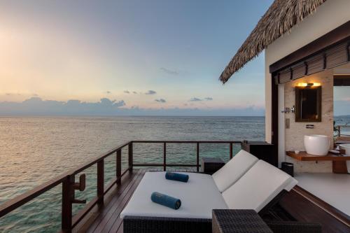 View, Heritance Aarah - Premium All Inclusive - 40 Minutes away from Male by Seaplane in Raa Atoll