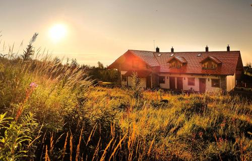 Panoramic Mountain Residence - image 12