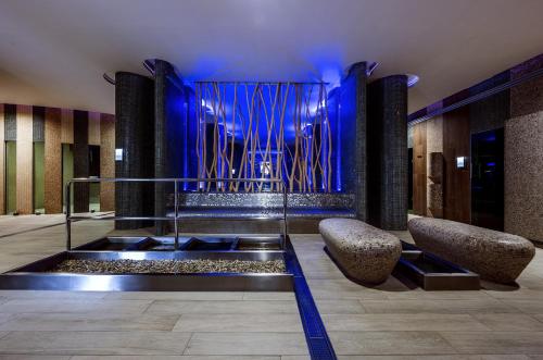 สปา, Hotel Jezerka in เซซ