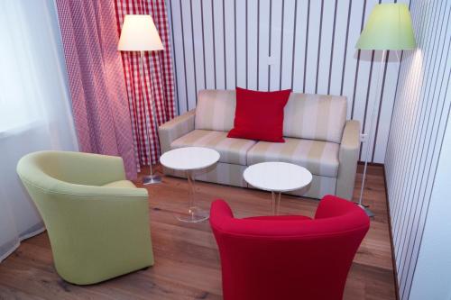 Family Deluxe Room (2 Adults + 2 Children)