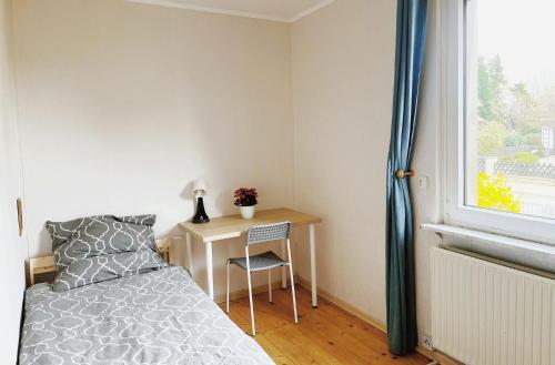 Messezimmer Laatzen 30880 in ลาท์เซิน