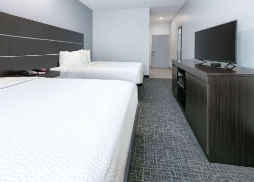 Days Inn by Wyndham Zachary LA - image 7