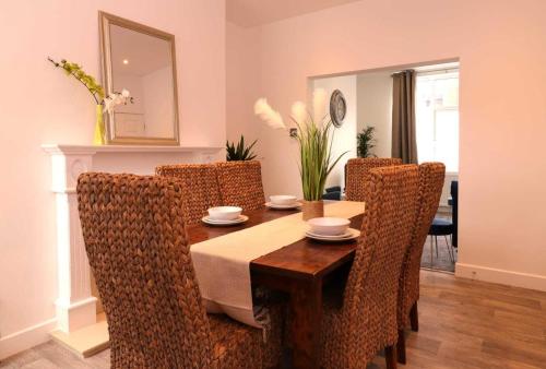 บริการและสิ่งอำนวยความสะดวก, Rydal house 2 bedroom house with upstairs bathroom in เฮย์ดอกค์