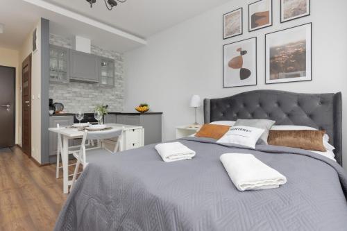 Comfy & Trendy Studio Apartment Warsaw Wola by Renters