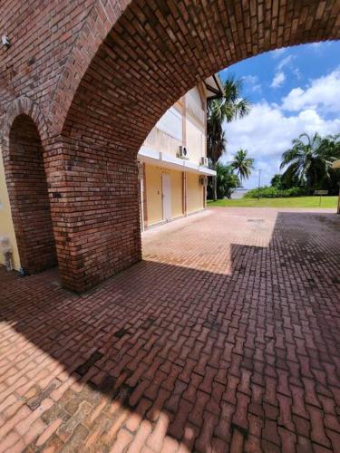 Hello-Guyane, Marina 3, Studio Prestige 5 étoiles (Hello-Guyane, Marina 3, Studio Prestige 5 etoiles) in 馬羅尼河畔聖洛朗