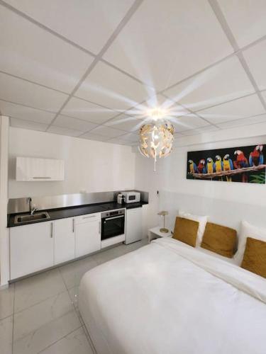 Hello-Guyane, Marina 4, Studio Prestige 5 étoiles (Hello-Guyane, Marina 4, Studio Prestige 5 etoiles) in 馬羅尼河畔聖洛朗