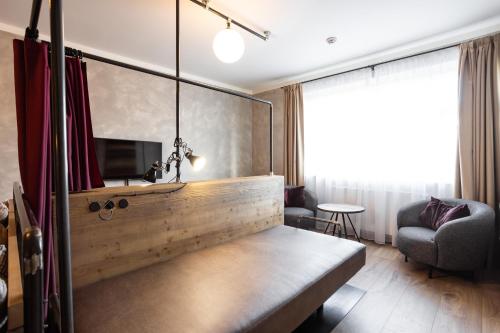 room detail thumbnail 0