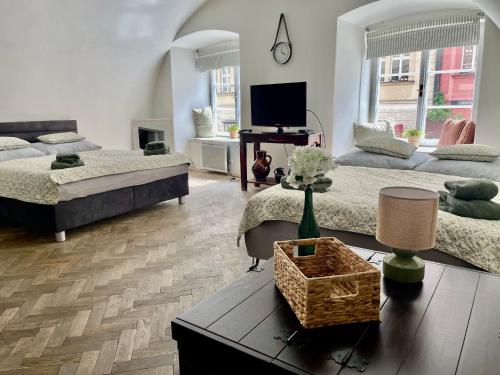 Studio Nicolas Prague, Praha