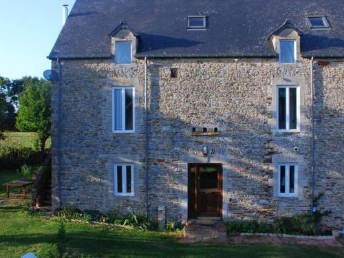 Nice cottage in Sainte-Marguerite-d'Elle with garden