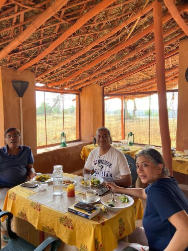 مطعم, Chandera Kothi in اورشا