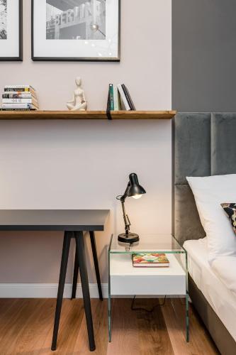Neues Design-Apartment in Friedrichshain - Tap to explore photos