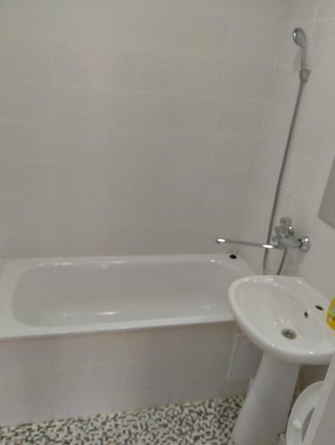 Park Hotel - image 12