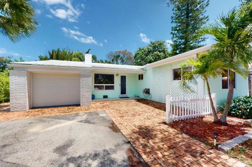 Pompano Place in Pompano Beach, USA