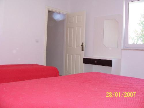 One-Bedroom Apartment with Balcony image 4