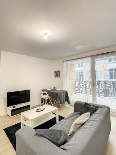 Grand Appart spacieux terrasse parking 2pers wifi