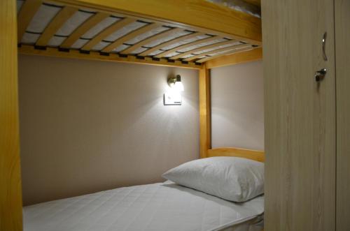 Bed in 8-Bed Female Dormitory Room image 3