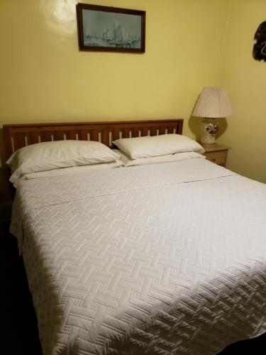 кровать, Harbor House Bed and Breakfast in Статен-Айленд