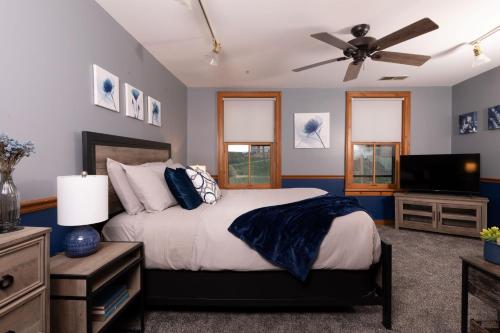 Riverboat Suites – Galena, IL