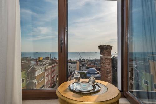 Hotel Daphne - image 2