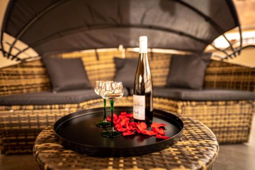 設施, Love industrie & spa - Suite Romantique en Alsace - Spa privatif et garage in 比肖夫塞姆