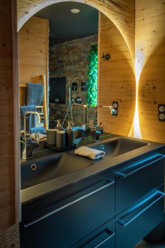 Love industrie & spa - Suite Romantique en Alsace - Spa privatif et garage in 比肖夫塞姆