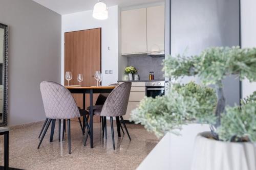 Modern Apartment 3 with Parking next to Bulgaria Mall, Sofia (Foto 8)
