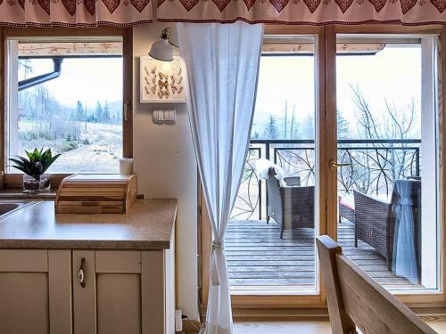 Apartment with Mountain View image 9