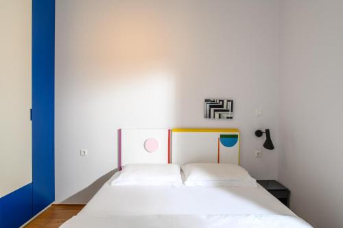 Artful City Loft with Rooftop Terrace, Near Beach