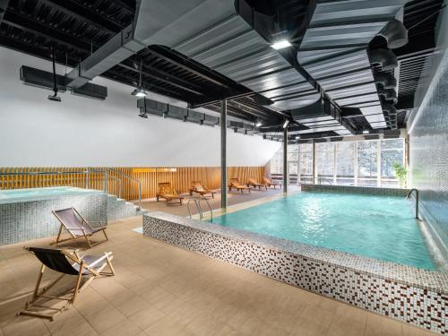 Pool, Pinia Hotel & Resort in Spindleruv Mlyn