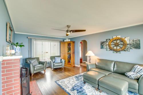 Waterfront Algoma Vacation Rental on Lake Michigan in Algoma, USA