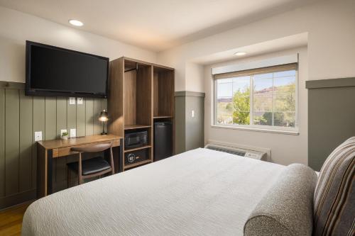 King Room image 2