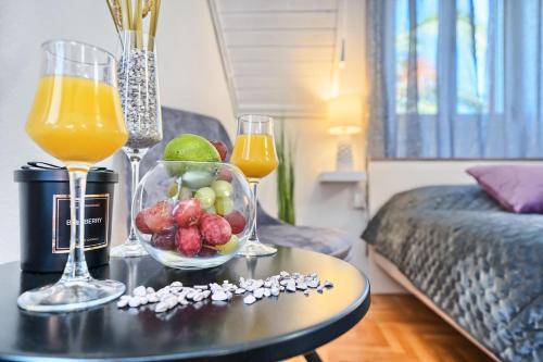 Couple's Getaway in the Center of Hvar w/Sea View 2