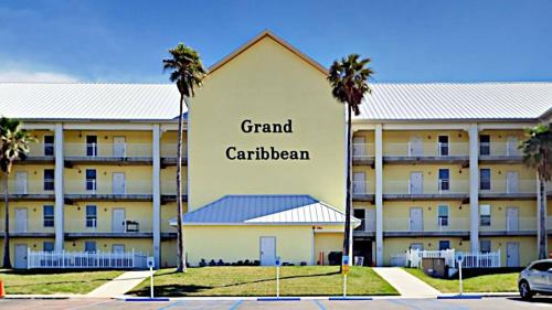 3001GC Beautiful condo with Panoramic Views of Gulf, Shared Pool & Boardwalk in Port Aransas, USA