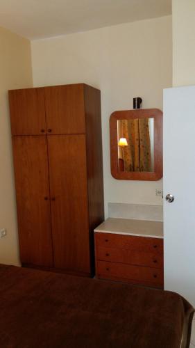 Apartment (3 Adults) image 10