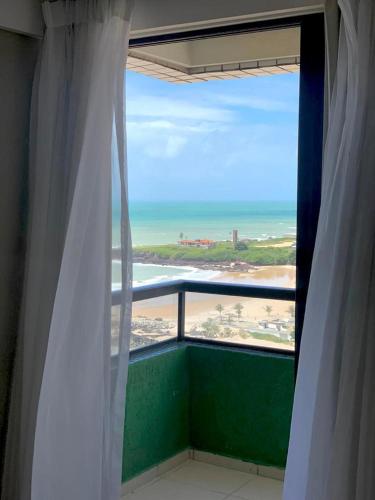 Apartamento em Areia Preta com vista para o mar