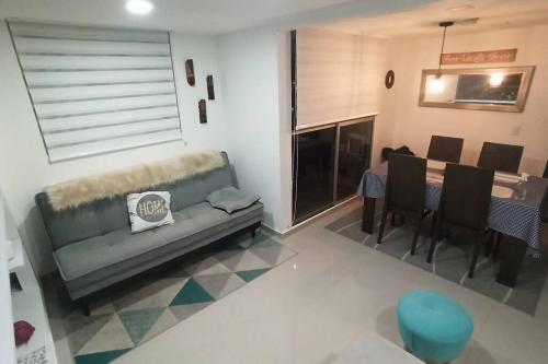 Apartamento con Sauna Turco Piscina y parqueo