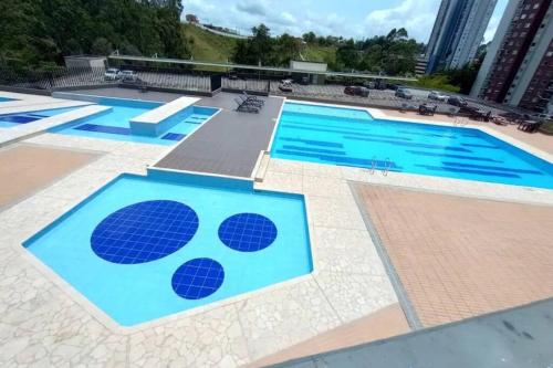 Apartamento con Sauna Turco Piscina y parqueo