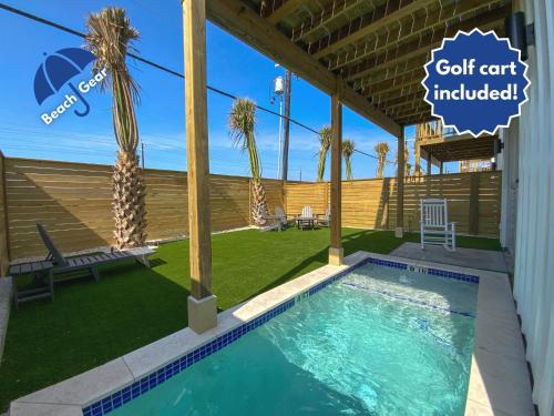 Dorado Dunes #D Newly Built, Gorgeous Beach Home, Private Pool, Golf Cart Entire Stay in Port Aransas, USA