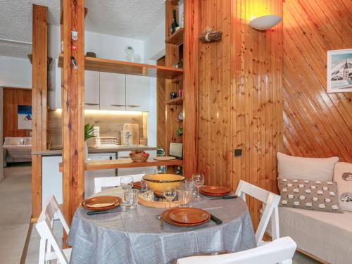 Appartement spacieux avec WiFi au pied des pistes - La Daille - FR-1-694-54 in Val-d'Isere