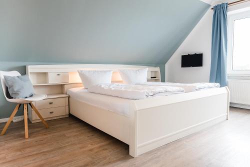 Double Room with Balcony and Sea View