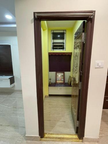 Furnished 3 BHK in Prime Location Near Arilova - 3rd Floor