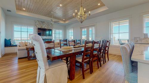 RD283 The Porches Breathtaking Custom New Home with Gulf Views, Private Pool and Golf Cart Included in Port Aransas, USA