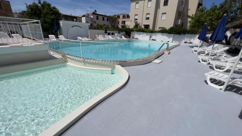 Hotel Riviera - image 9