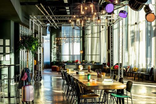 Facilities, Moxy Glasgow SEC in West End