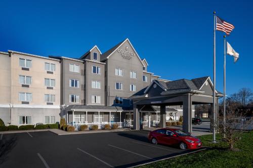 Country Inn & Suites by Radisson, Princeton, WV