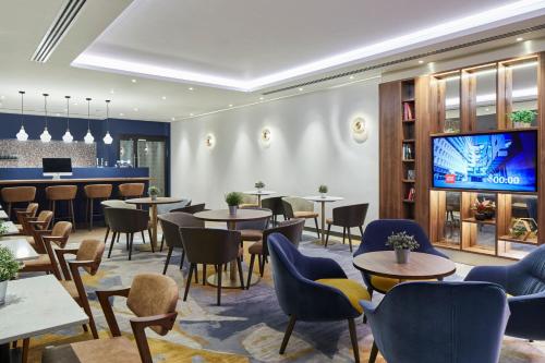 Cardiff Marriott Hotel - image 6
