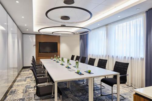 Cardiff Marriott Hotel - image 8